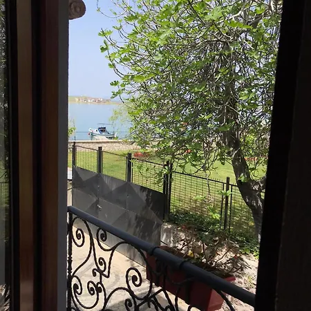 Hotel Ferahi Evler Ayvalı Exterior foto
