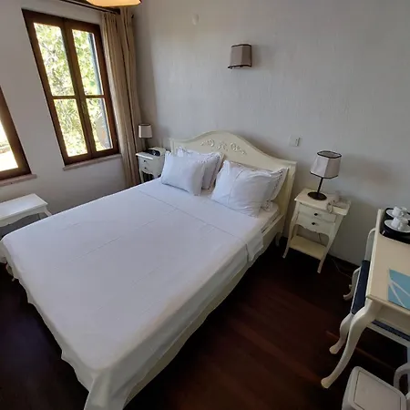 Hotel Ferahi Evler Ayvalı Exterior foto